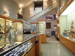 �s���s���������������Z���^�[�G���g�����X�W��